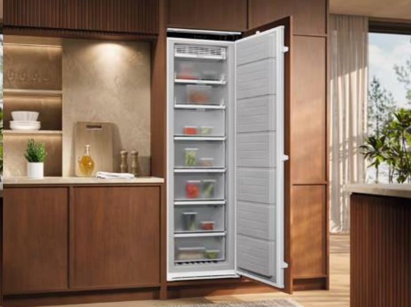 Electrolux Fryseskap EUN7NE18S Integrert