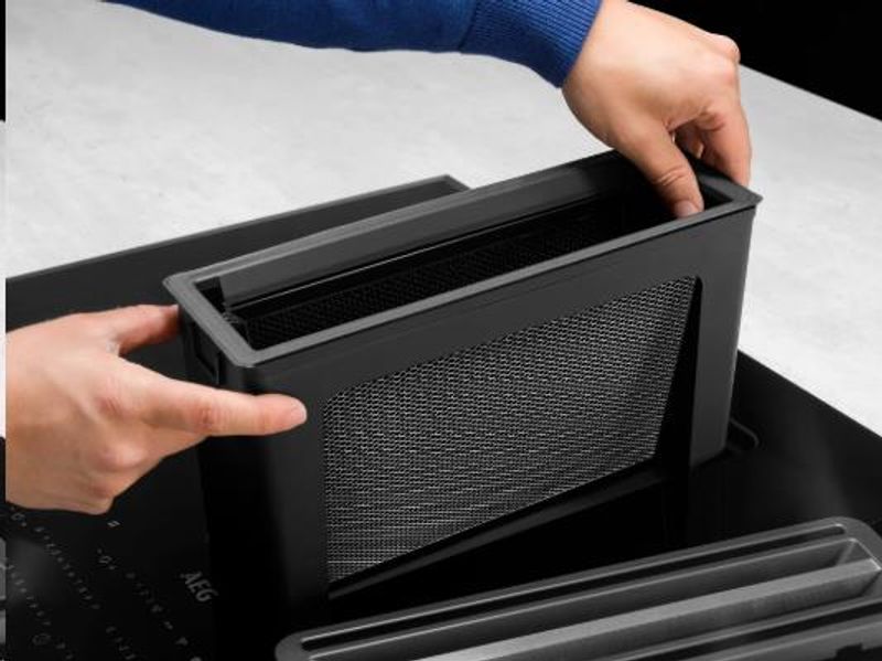 AEG 8000-serien CCS84779CB induksjonstopp med integrert vent